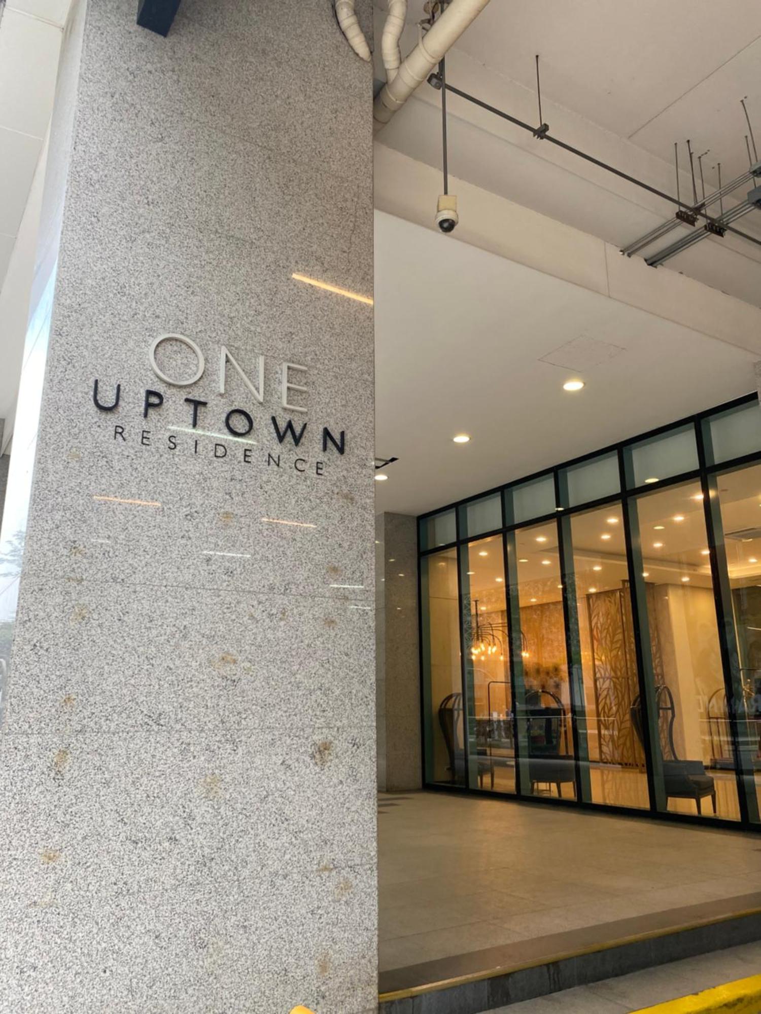 1 Bedroom Uptown Bgc Across Uptown Mall 马尼拉 外观 照片